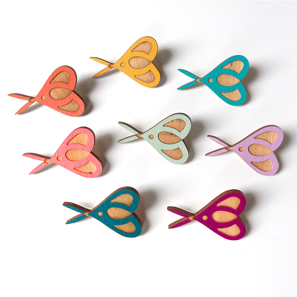 Scissor Wood Pin
