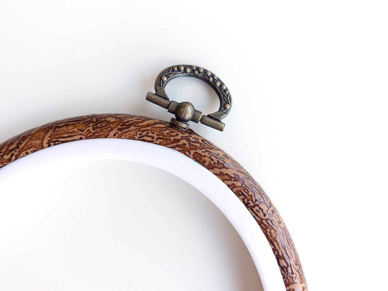 Faux Wood Oval Flexi Hoop