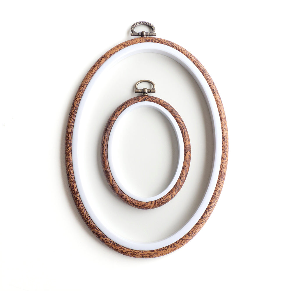 Faux Wood Oval Flexi Hoop